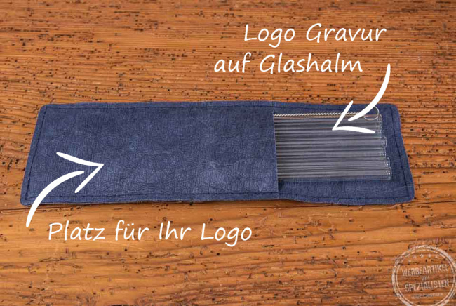 Glasstrohhalm als Werbeartikel im blauen Papyr Etui mit Logo Beschriftungsmöglichkeit