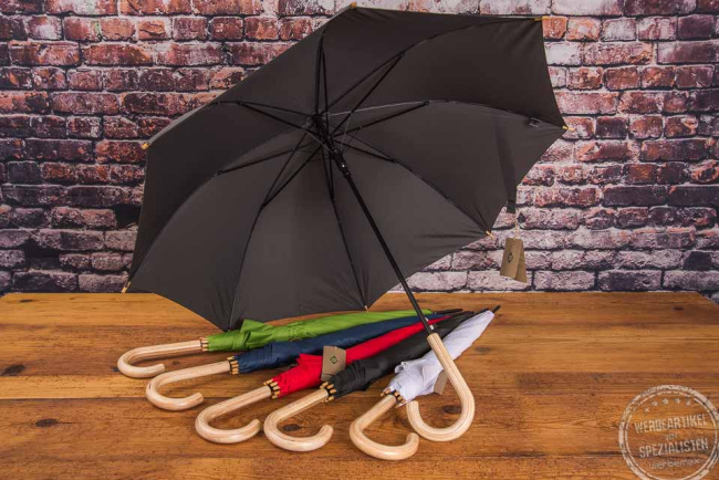 Regenschirm mit Firmenlogo in sechs verschiedenen Farben
